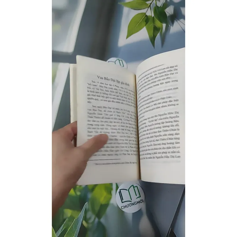 Chuyện Nội Cung Cựu Hoàng Bảo Đại - Nguyễn Đắc Xuân 970254