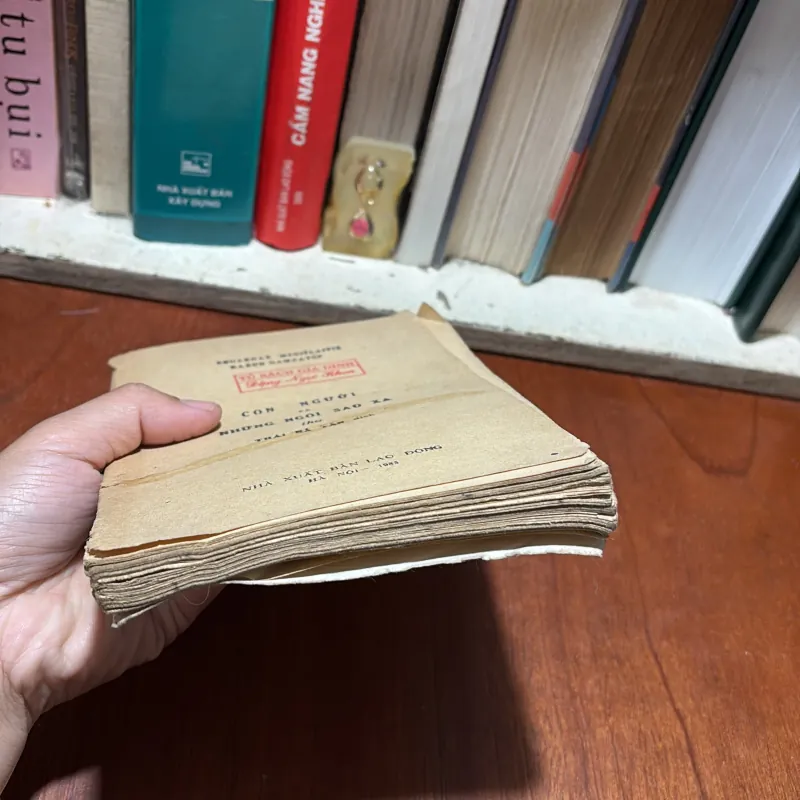 [Mất Bìa] - II Con Người Và Những Ngôi Sao Xa - EĐUARĐAX MEGIÊLAITIX RAXUN GAMZATỐP - 1983 797084