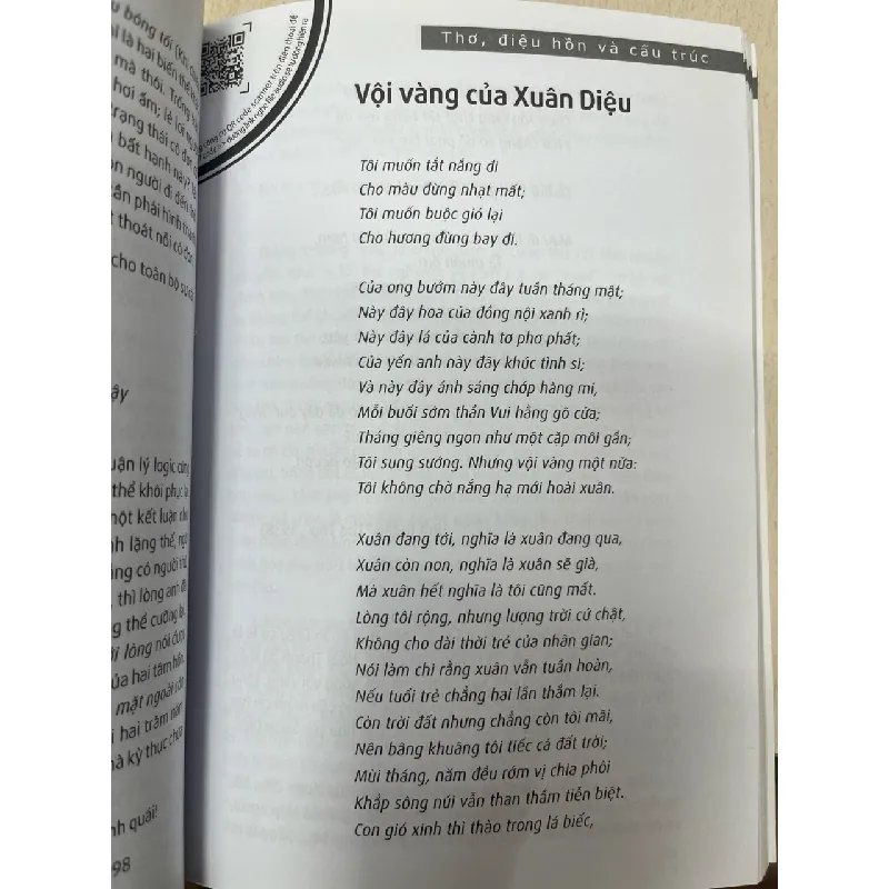 Thơ điệu hồn và cấu trúc - Chu Văn Sơn 695535