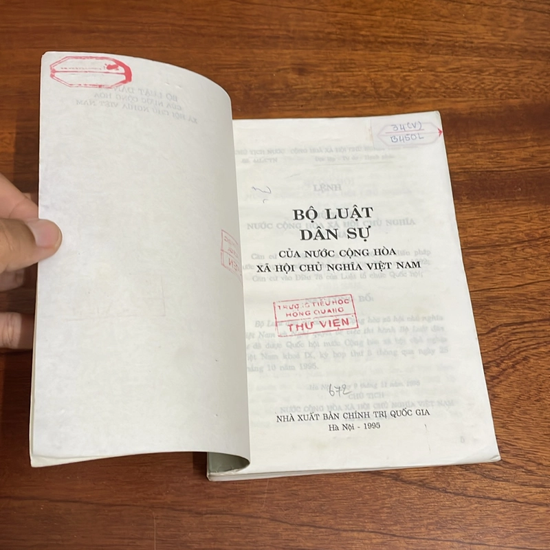 II Sách Pháp Luật: Bộ Luật Dân Sự - 1996 507861