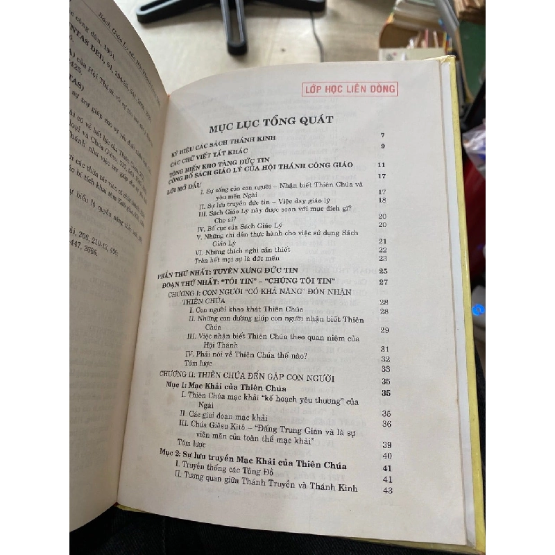 Sách giáo lya của Hội Thánh Công Giáo 1013363