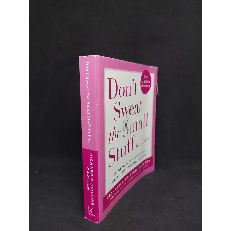 [Sách Cũ SCGR] Don't sweat the small stuff in love mới 80% HCM1207 682738