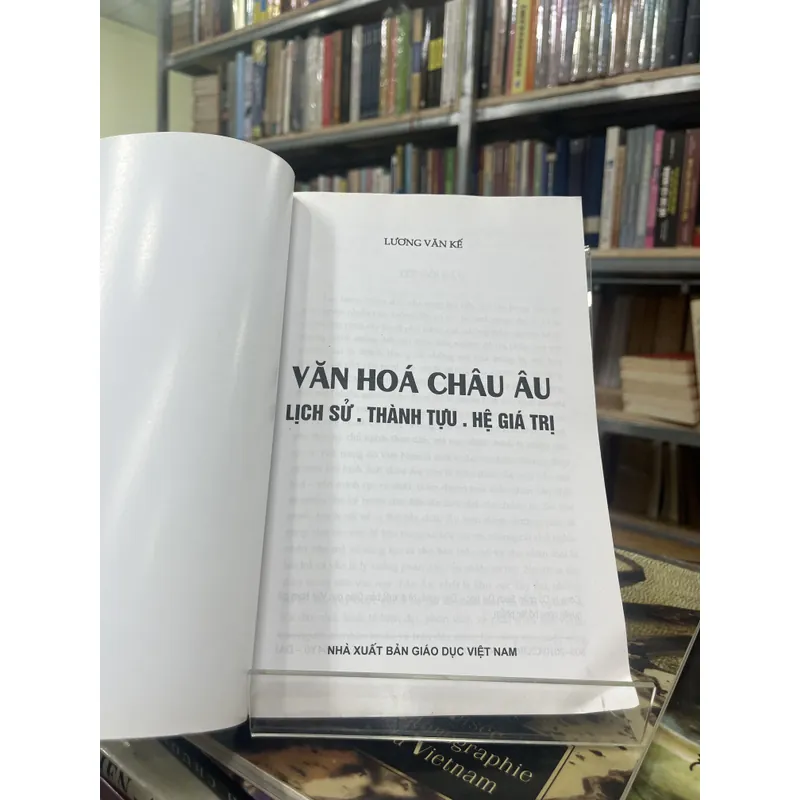 VĂN HOÁ CHÂU ÂU LỊCH SỬ THÀNH TỰU HỆ GIÁ TRỊ 698212
