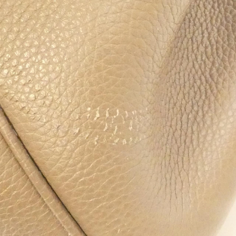 Túi xách vai Celine Medium Soft 16 195543CR8 610869