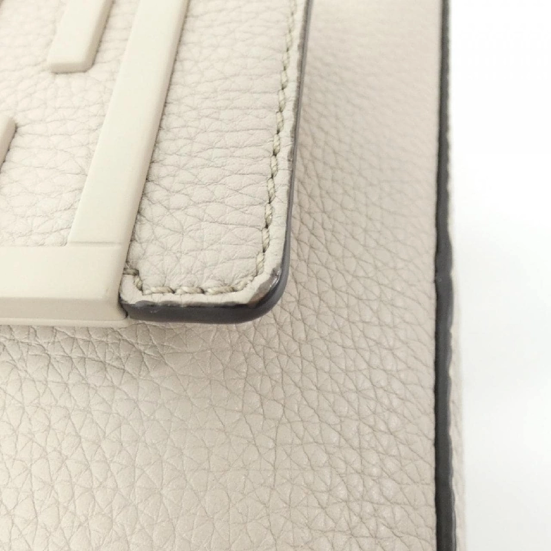 Túi xách Fendi Baguette Messenger Medium 7VA537 AG0L 612798