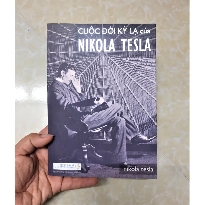 Sách: Cuộc đời kì lạ của Nikola Tesla Tác giả: Nguyễn Hưởng, Nguyễn Hạo Nhiên dịch 674304