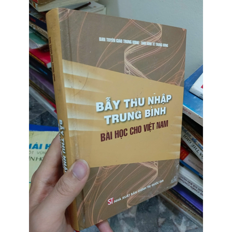 Bẫy thu nhập trung bình - Bài học cho Việt Nam 447416