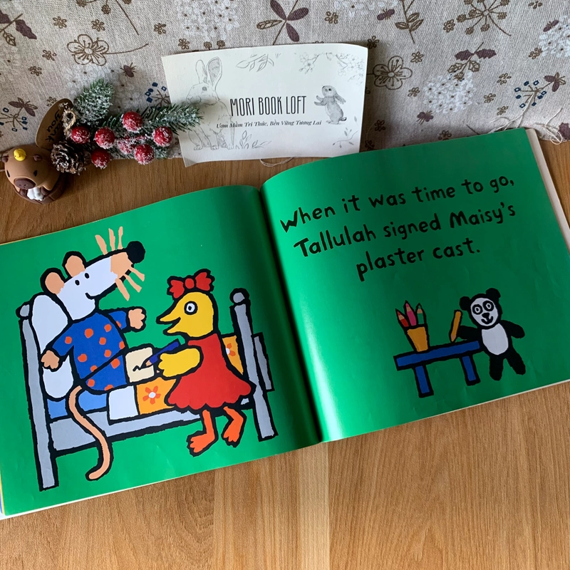 Sách tranh tiếng anh Maisy Goes to Hospital, Used, Picture Book For Kids 459551