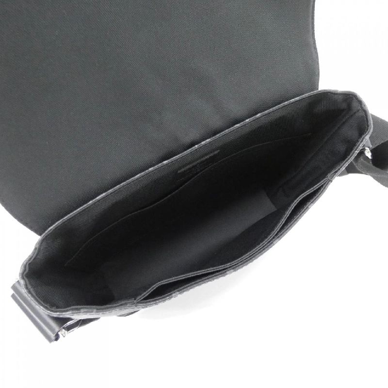 Túi xách vai Louis Vuitton Monogram Eclipse District PM M44000 612434