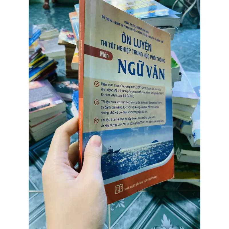 Ôn luyện thi tốt nghiệp Trung học phổ thông môn Ngữ văn 749238
