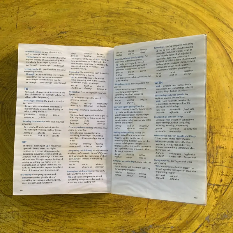 OXFORD PHRASAL VERBS DICTIONARY FOR LEARNERS OF ENGLISH  991284