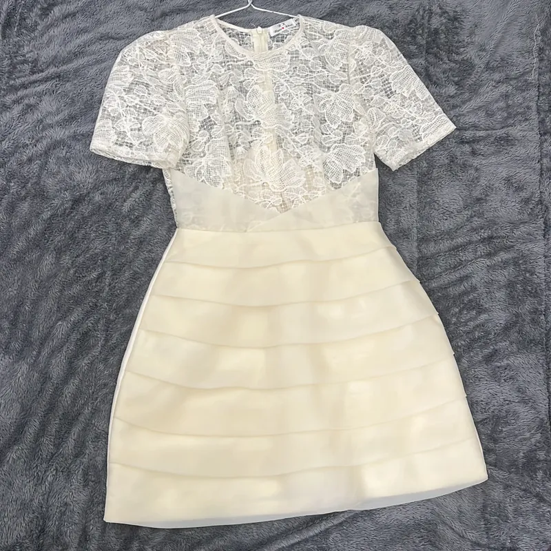 Váy ren size S did tiệc mua 380k pass 180k  719667