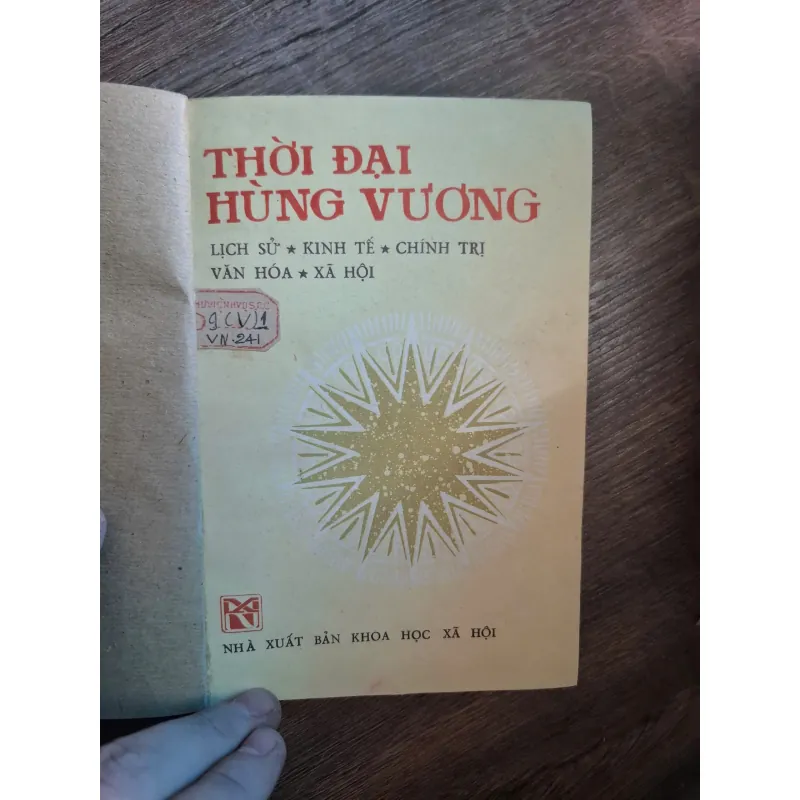 Thời Đại Hùng Vương 1973 - NXB KHOA HỌC XÃ HỘI 728968
