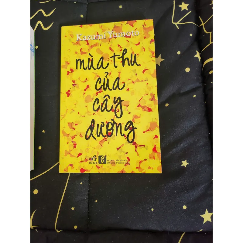 MÙA THU CỦA CÂY DƯƠNG - Kazumi Yumoto 592780