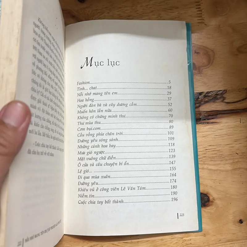 II Tập Truyện Ngắn Tình Yêu: Nỗi Nhớ Mang Tên Em - Nhiều Tác Giả - 2012 696017