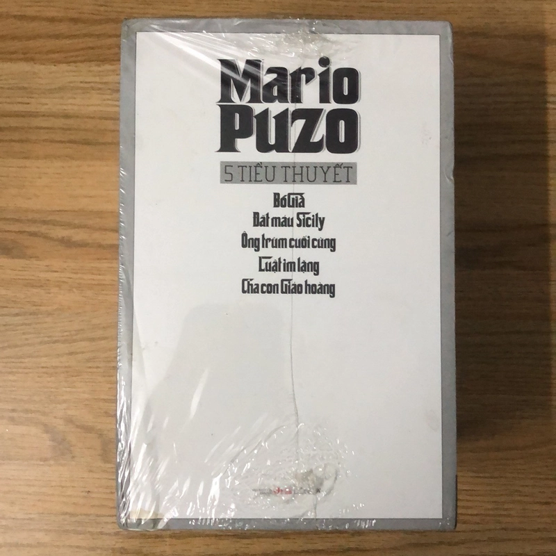 [Mới]_Boxset 5 tiểu thuyết của Mario Puzo 366666