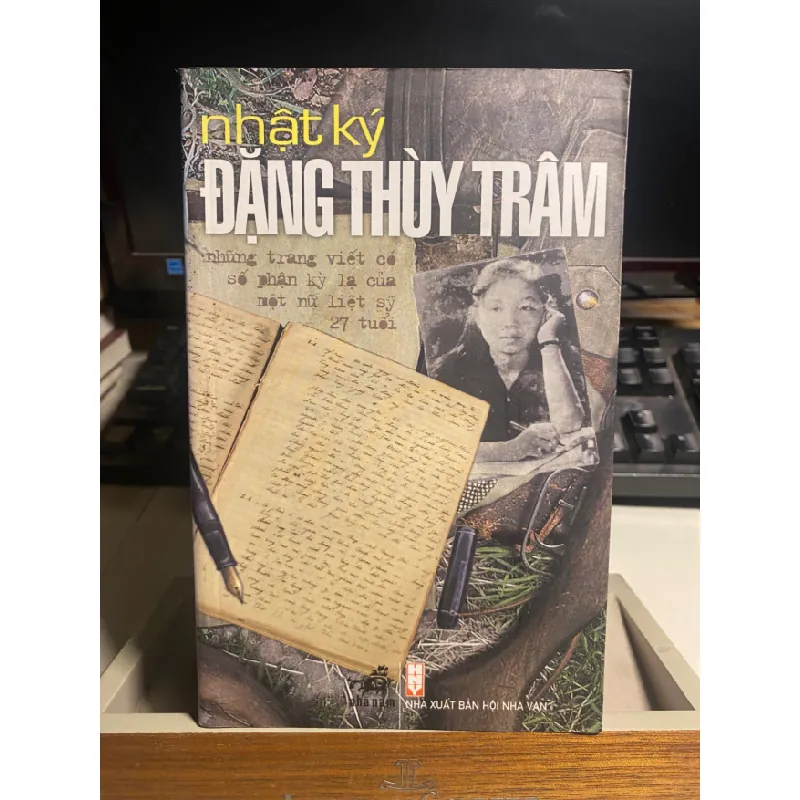 Nhật Ký Đặng Thuỳ Trâm- NXB Hội Nhà Văn 2005- Sách còn mới đẹp có chữ ký chủ cũ STB1242 Blogmeo 27525 587864