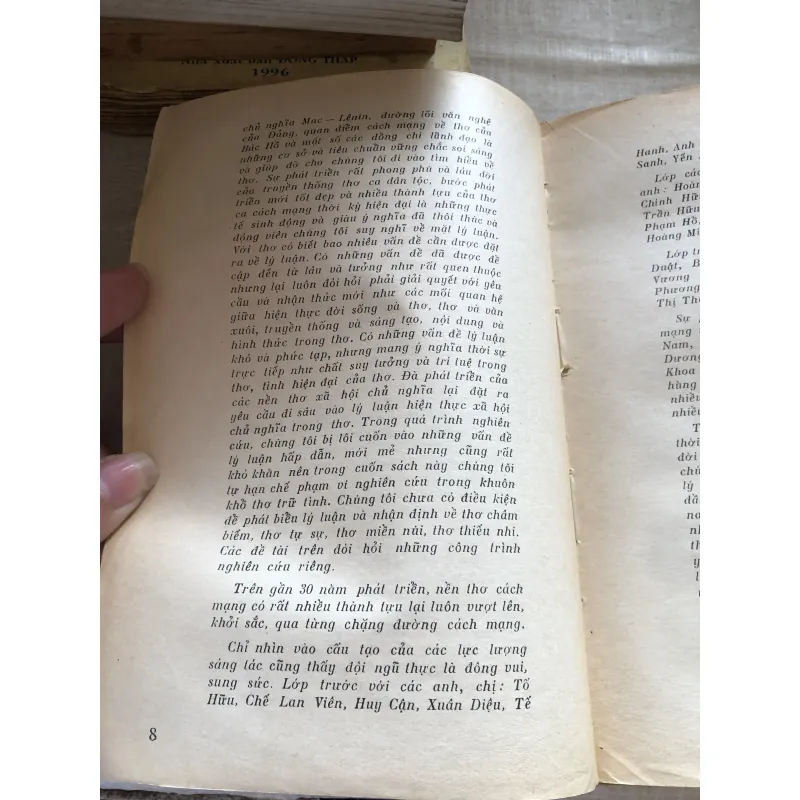 Thơ và mấy vấn đề trong thơ Việt Nam hiện đại 993463