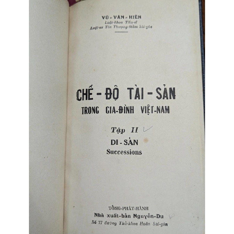 CHẾ ĐỘ TÀI SẢN TRONG GIA ĐÌNH VIỆT NAM - VŨ VĂN HIỀN ( SÁCH ĐỐNG BÌA CÒN BÌA GỐC ) 301170