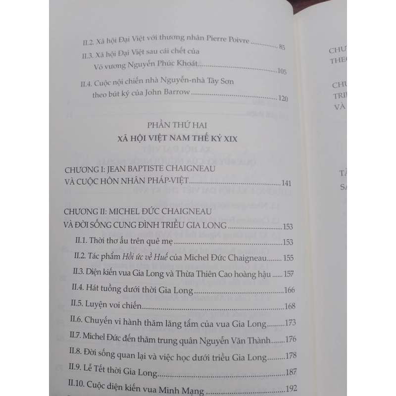 Xã hội Việt Nam qua bút ký của người nước ngoài - Lê Nguyễn 488863