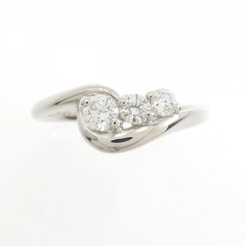 Nhẫn kim cương ba viên PT 0.30CT 672911