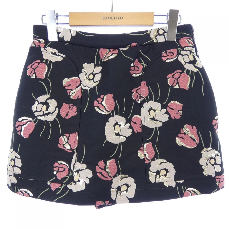 Quần short RED VALENTINO - Hàng hiệu Chính hãng 817333