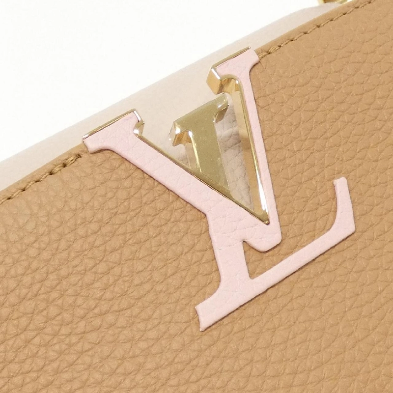 Túi Louis Vuitton Capucines MM M22206 619237