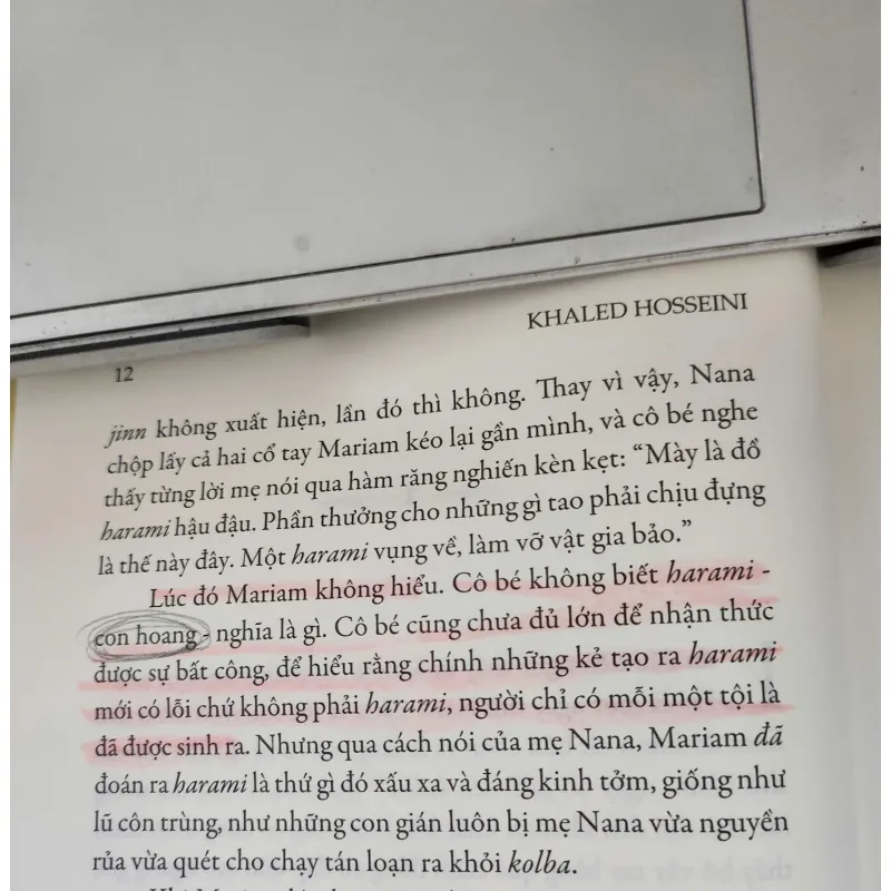 NGÀN MẶT TRỜI RỰC RỠ - Khaled Hosseini 961358