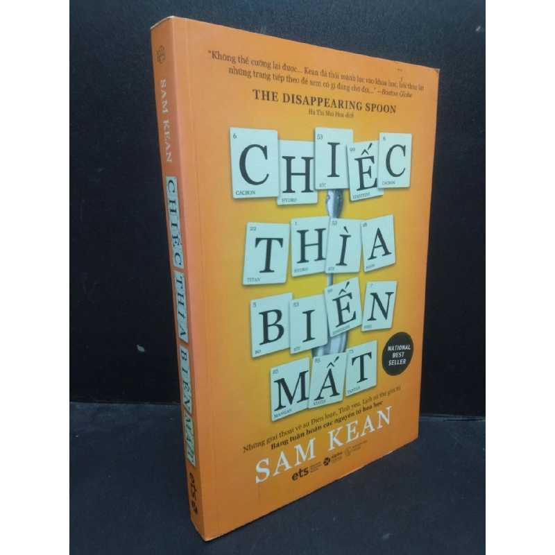 Chiếc thìa biến mất Sam Kean 2020 mới 90% bẩn bìa tróc gáy nhẹ HCM2504 hóa học, khoa học 914032