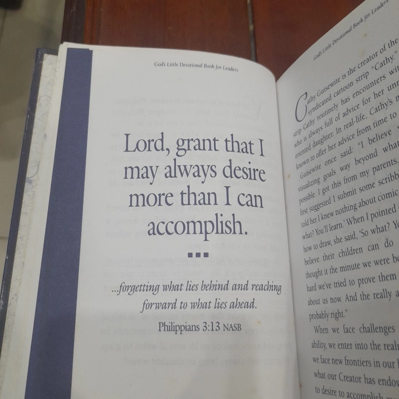 God's Little Devotional Book for LEADERS 524692