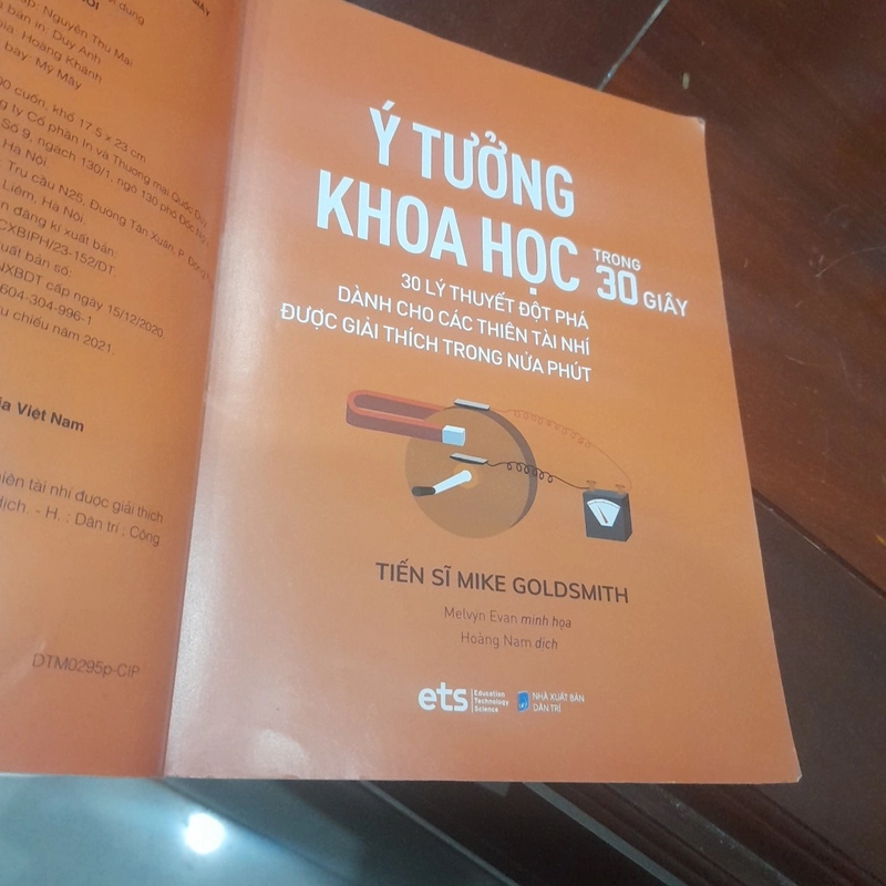 Tiến sĩ Mike Goldsmith - Ý TƯỞNG KHOA HỌC trong 30s 315445