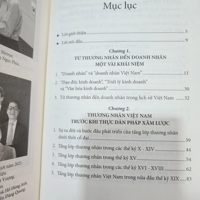 Doanh nhân Việt Nam trong lịch sử | Trần Thuận chủ biên  493945