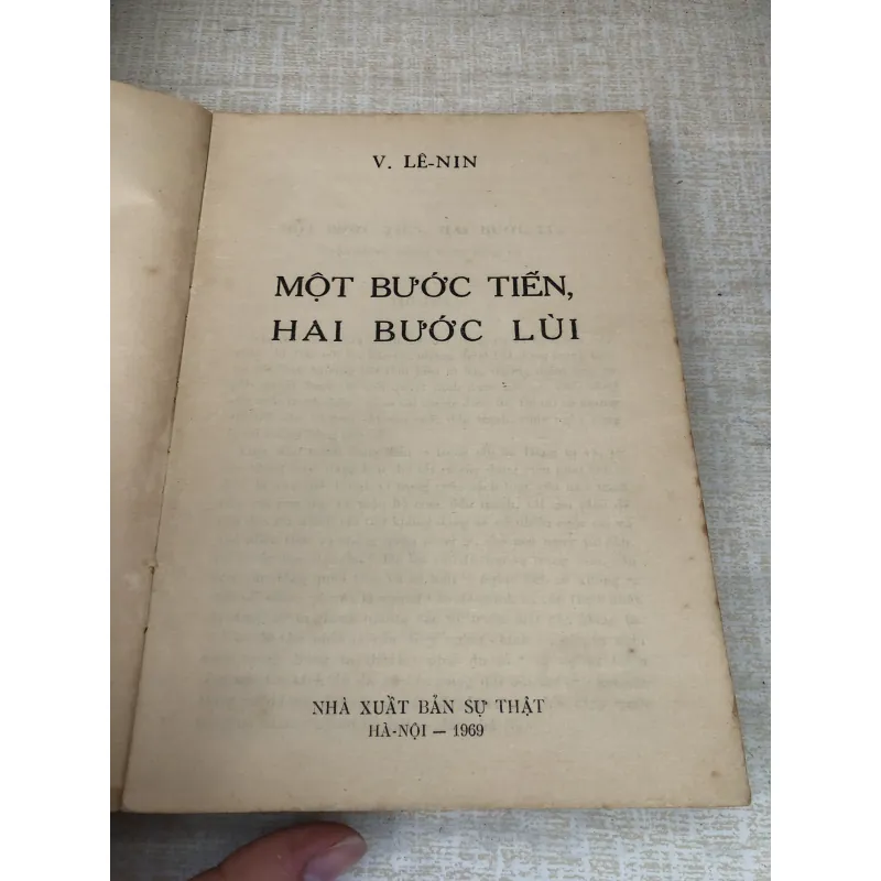 Một bước tiến hai bước lùi 995299
