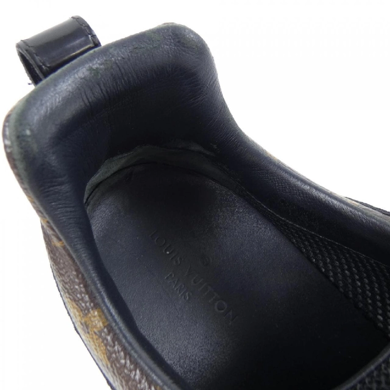 Giày sneaker dòng Runaway của Louis Vuitton - Hàng hiệu chính hãng 827368