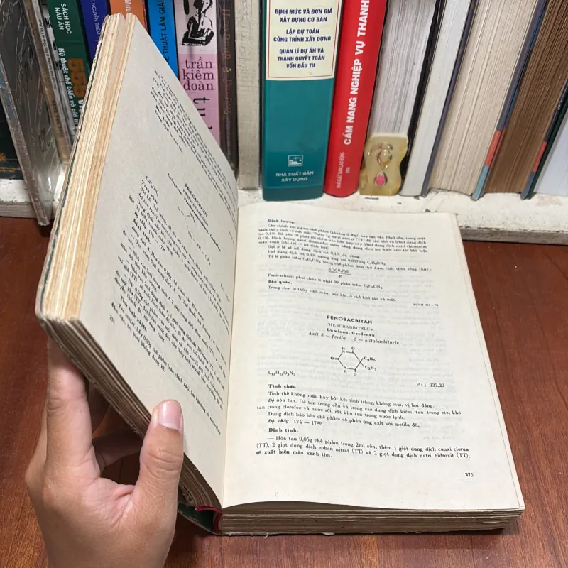 II Sách Y: Dược Điển Việt Nam (Tập 1) - 1977 798032