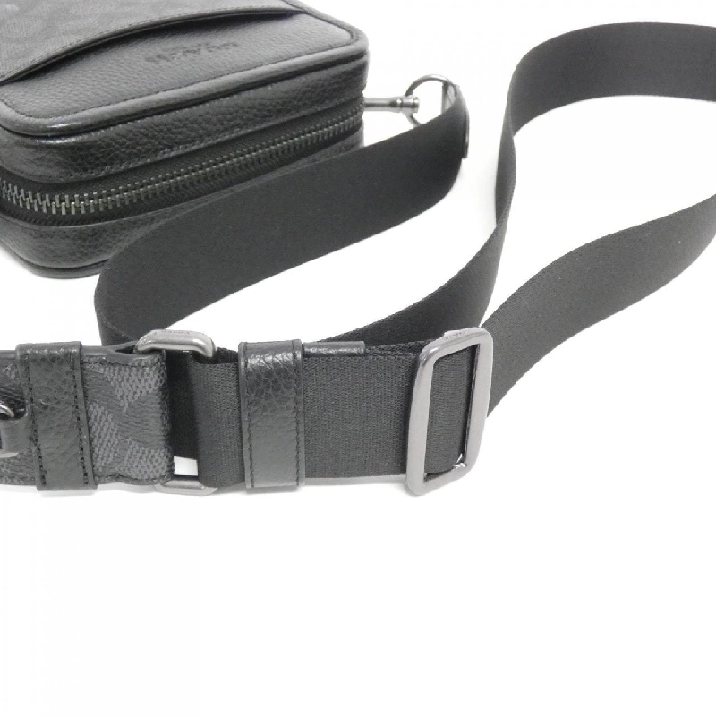 【Sản phẩm mới】Túi xách vai Coach CW388 613904