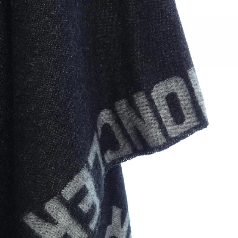 Moncler MONCLER 20933G00012 Cape 629162