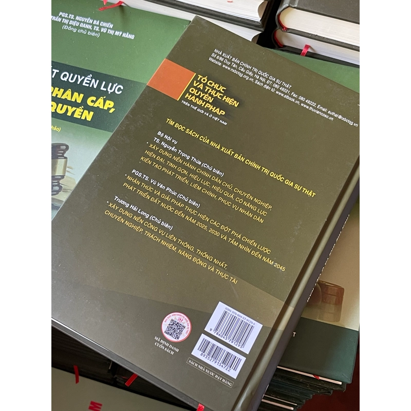 Tổ chức và thực hiện quyền hành pháp trên Thế giới và ở Việt Nam 550076