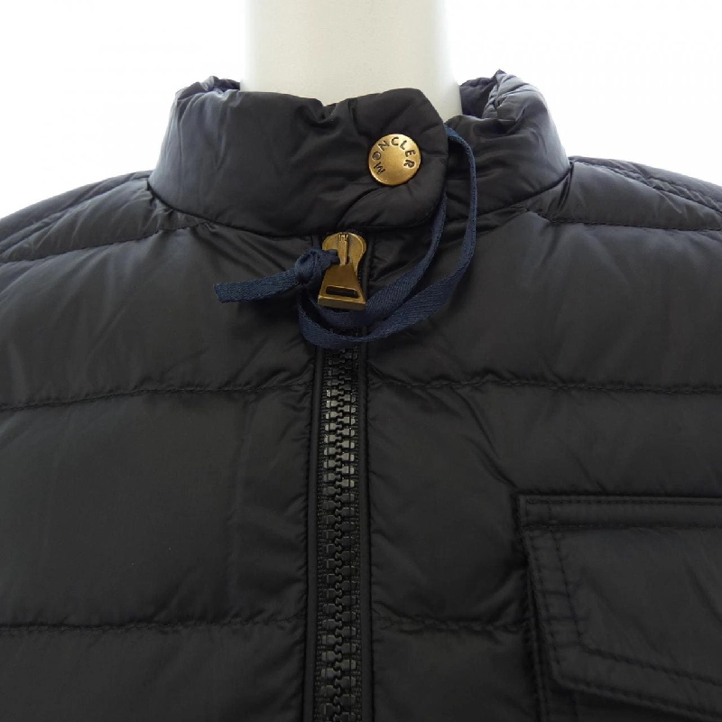 【Sản phẩm mới】Moncler MONCLER 20939B00028 Áo khoác lông 631978