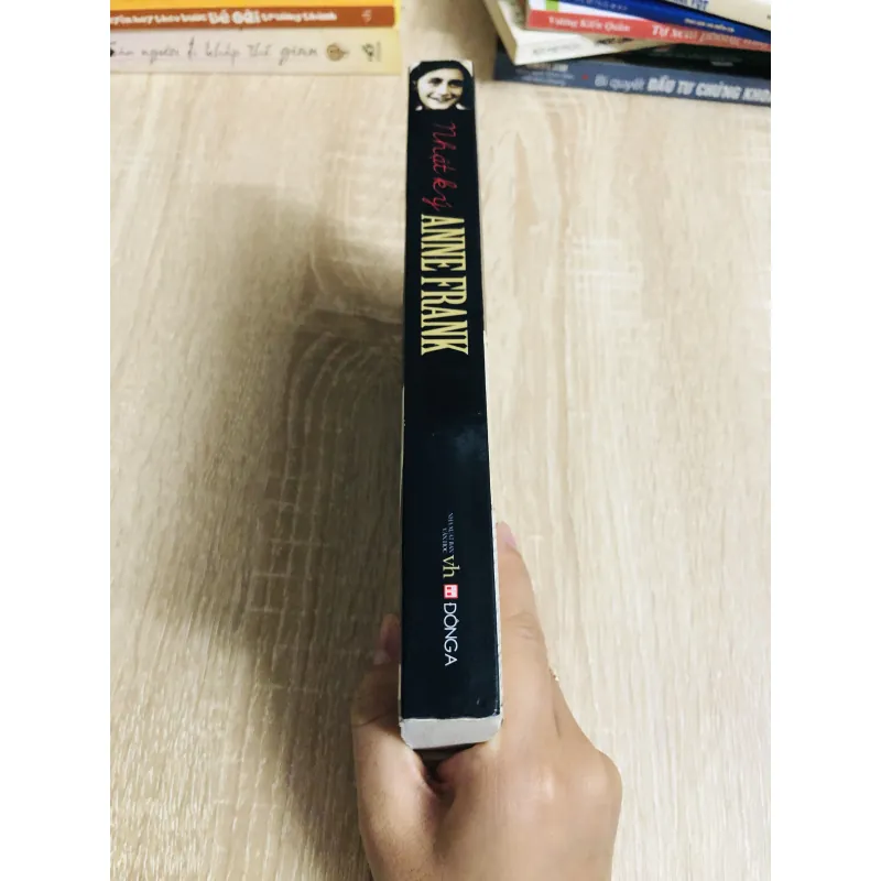 NHẬT KÝ ANNE FRANK 1007237
