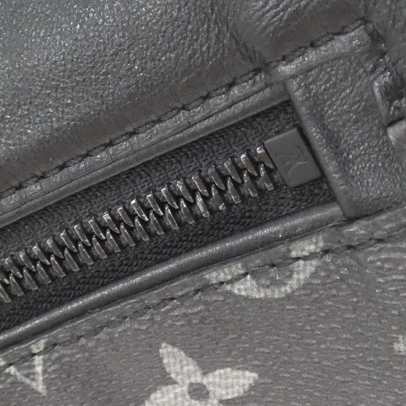 Túi đeo chéo Louis Vuitton Monogram Galaxy Discovery Bum Bag M44444 - Hàng hiệu Chính hãng 768540