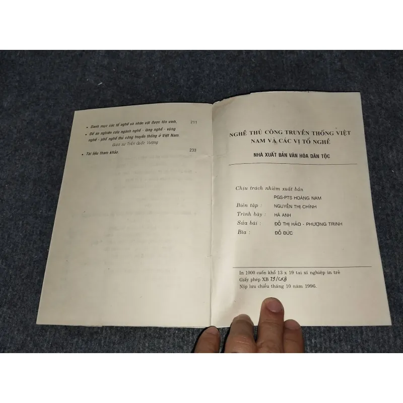 NGHỀ THỦ CÔNG TRUYỀN THỐNG VIỆT NAM VÀ CÁC VỊ TỔ NGHỀ 991141