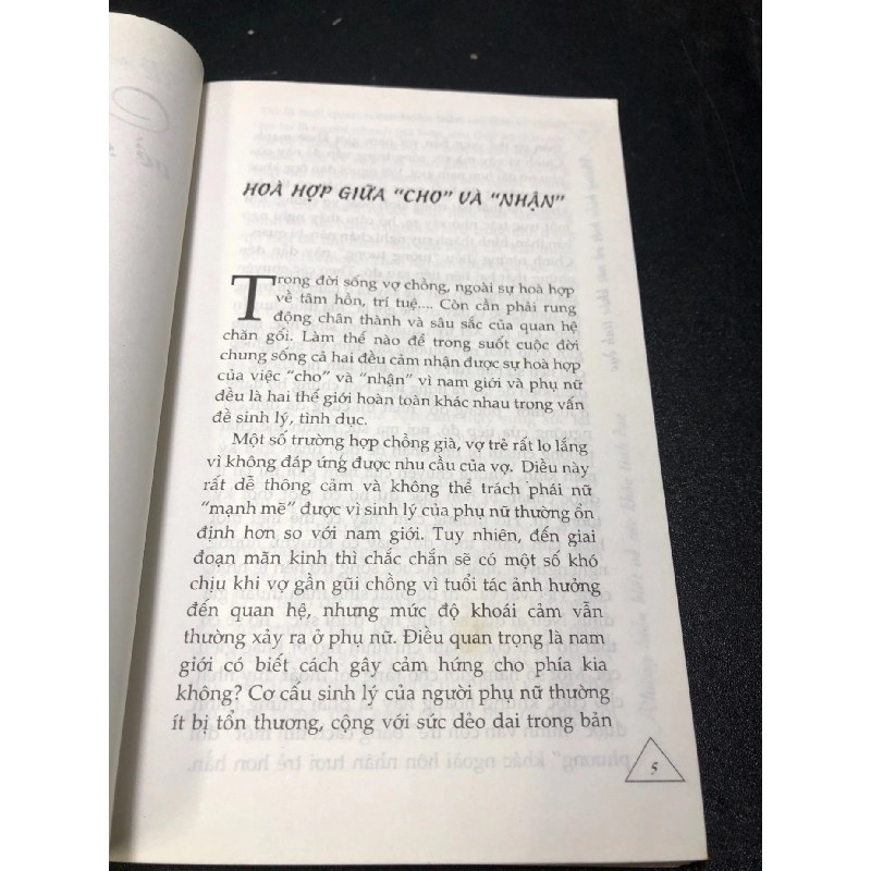 Những hiểu biết về sức khoẻ tình dục 2006 mới 80% ố (khoa học đời sống) HCM3012 912807