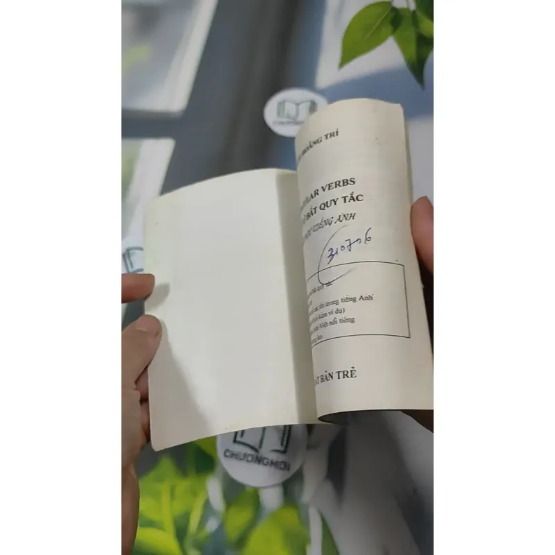 Combo Sổ Tay: Chính Tả Văn Phạm Tiếng Anh, Động Từ Bất Quy Tắc (Sách Bỏ Túi) 727303