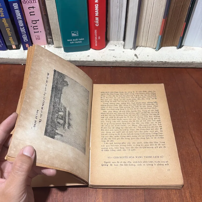 II Sách Lịch Sử: Lịch Sử Đấu Tranh Cách Mạng Huyện Hoà Vang (1928•1954) - 1985 752308