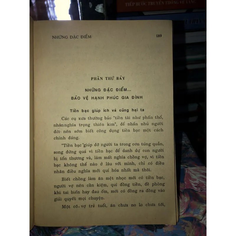 Nghệ thuật làm vợ - Trần Thị Hồng Xuân 958698