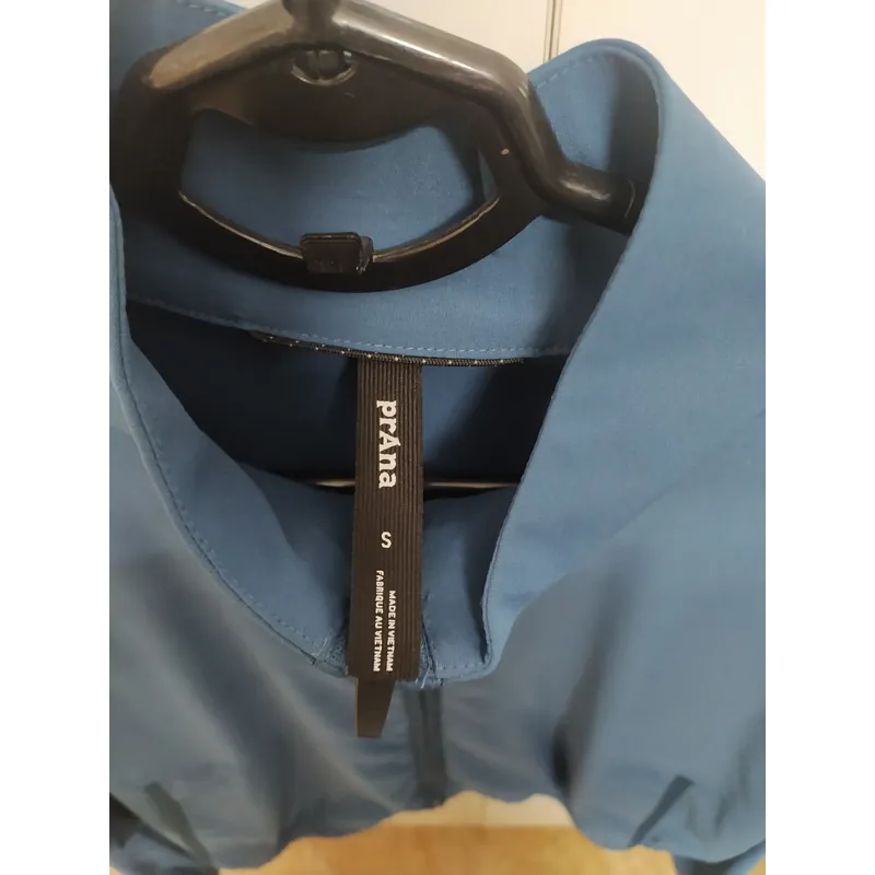 Áo khoác - hàng công ty may mẫu của hãng lẻ size S 739072