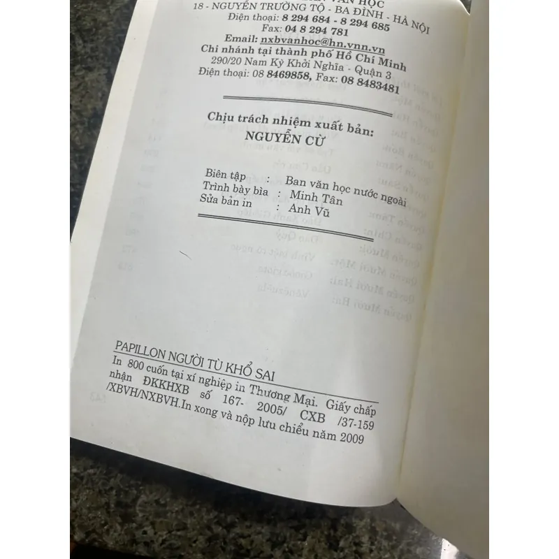 Papillon Người tù khổ sai Henri Charriere bìa cứng xb2009 737825