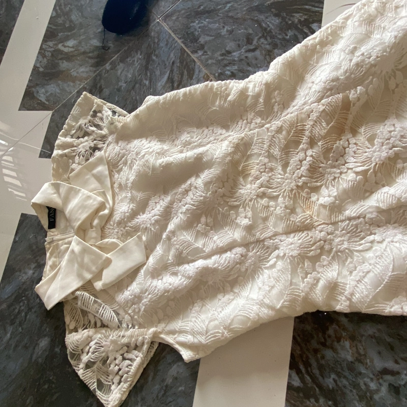 Váy ren trắng body size S 459639