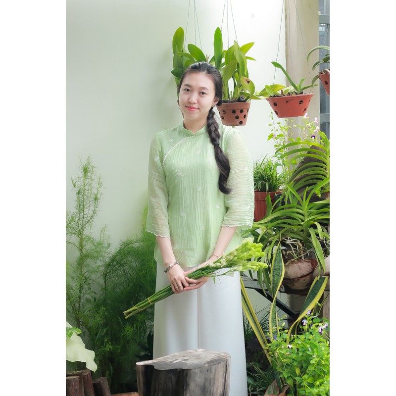 Bộ đồ lam đi chùa cao cấp tơ thêu hoa màu xanh bơ size M, mặc 1 lần 144454